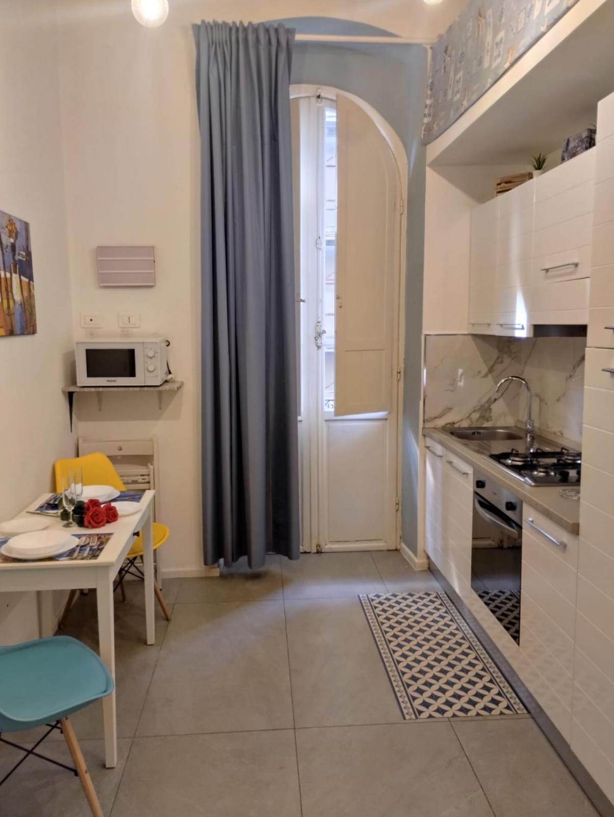 ラ・スペツィアCasa Vacanze Tita La Tua Base Per Visitare Il Mare Delle Cinque Terreアパートメント エクステリア 写真